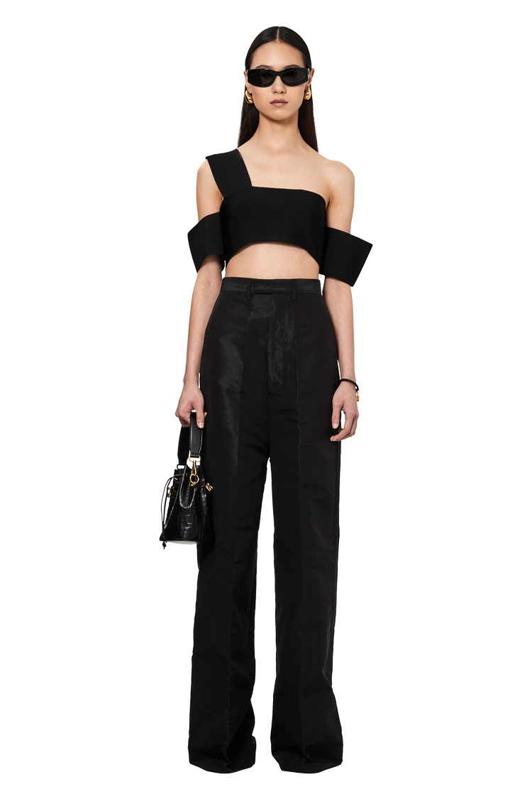 Model wearing Fendi Mon Tresor Leather Mini Bag 'Black'
