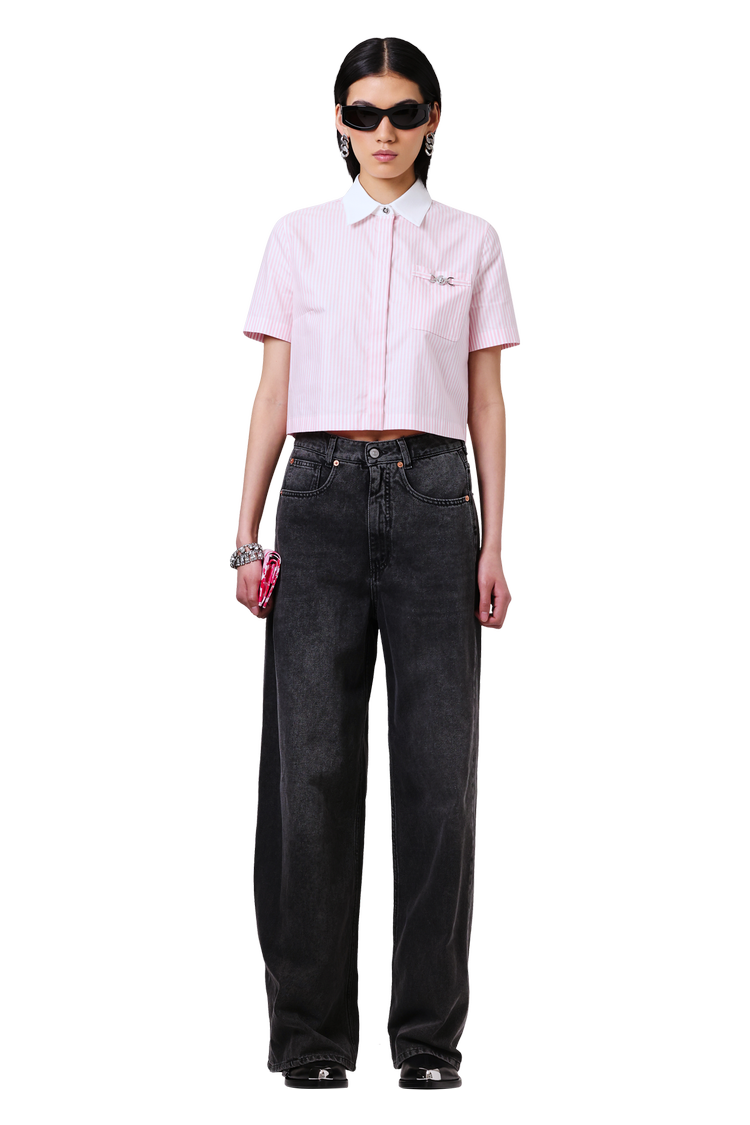 Model wearing BAPE ABC Camo Mini Wallet 'Pink'