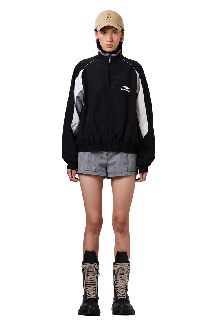 Model wearing Coperni Tailored Shorts 'Black/White'